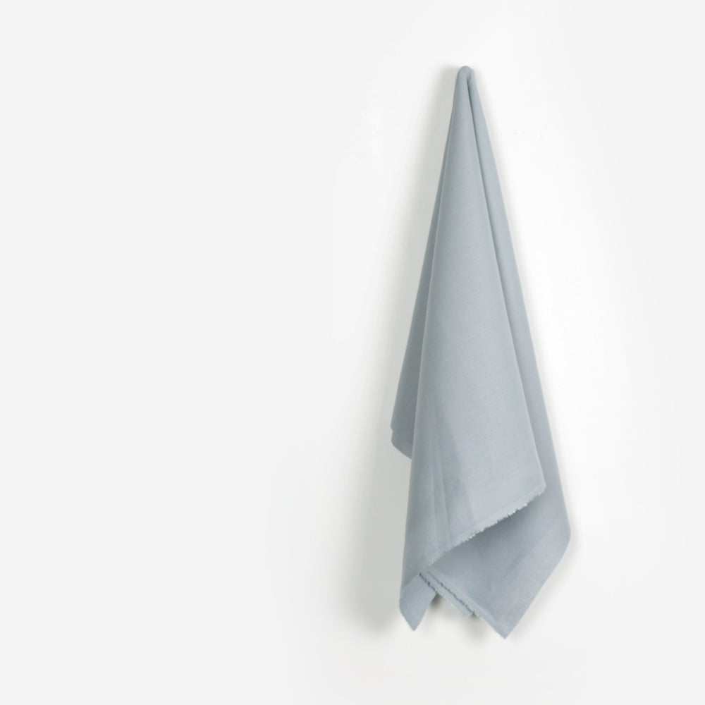 Plain_Weave_Linen_Iceberg_Hang.jpg