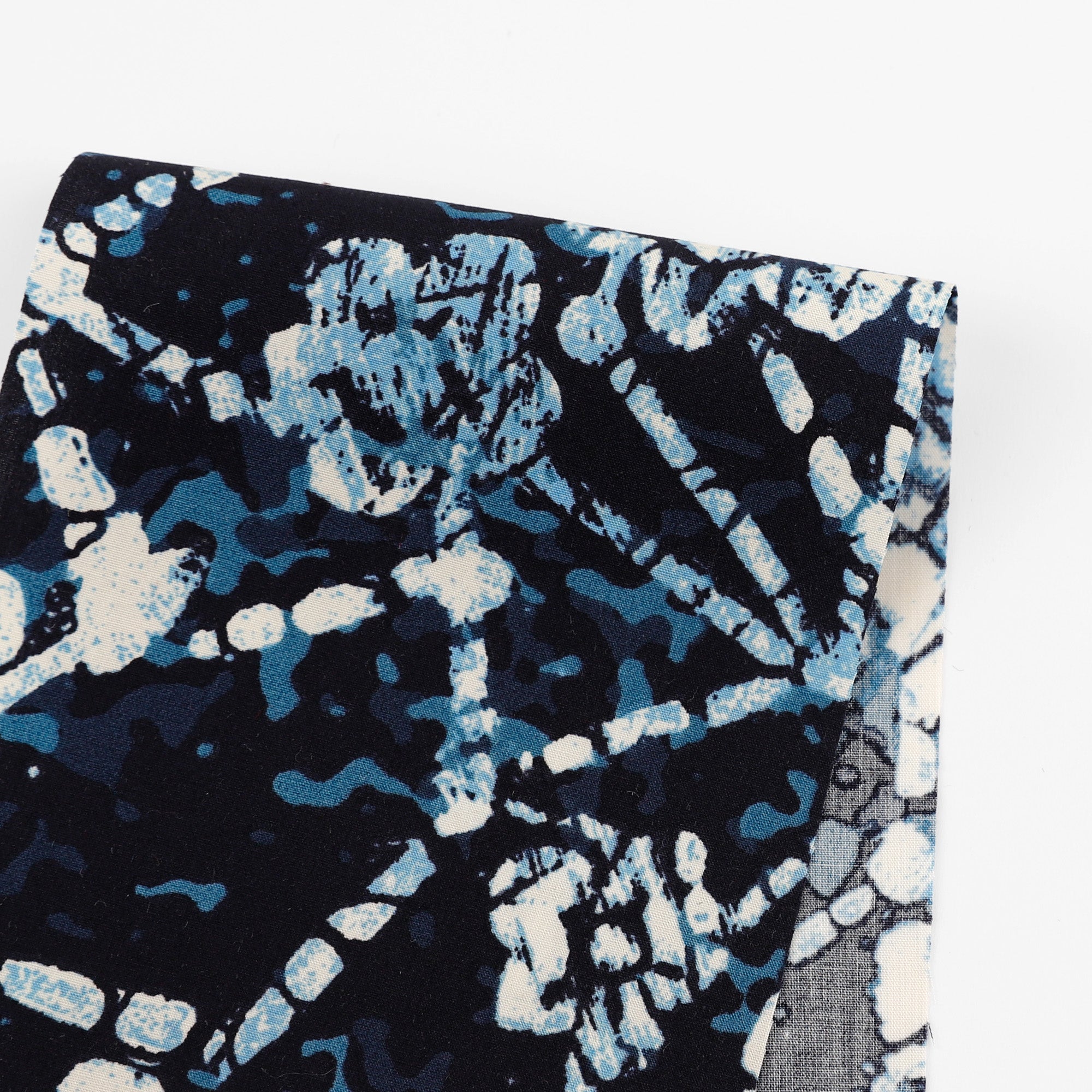 Shibori_Blossom_Indigo_Swatch.jpg